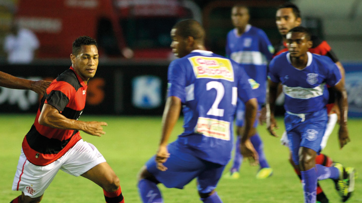 Olaria, em jogo com Flamengo: dias de glórias ficaram para trás / Foto: Rodrigo Luiz/AGIF/Folhapress